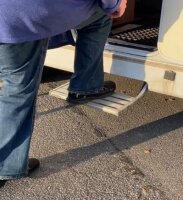 Kombi-Stufen-Stütze mit Zusatz-Stufe